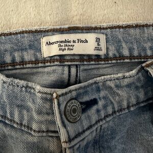Abercrombie & Fitch The Skinny High Rise